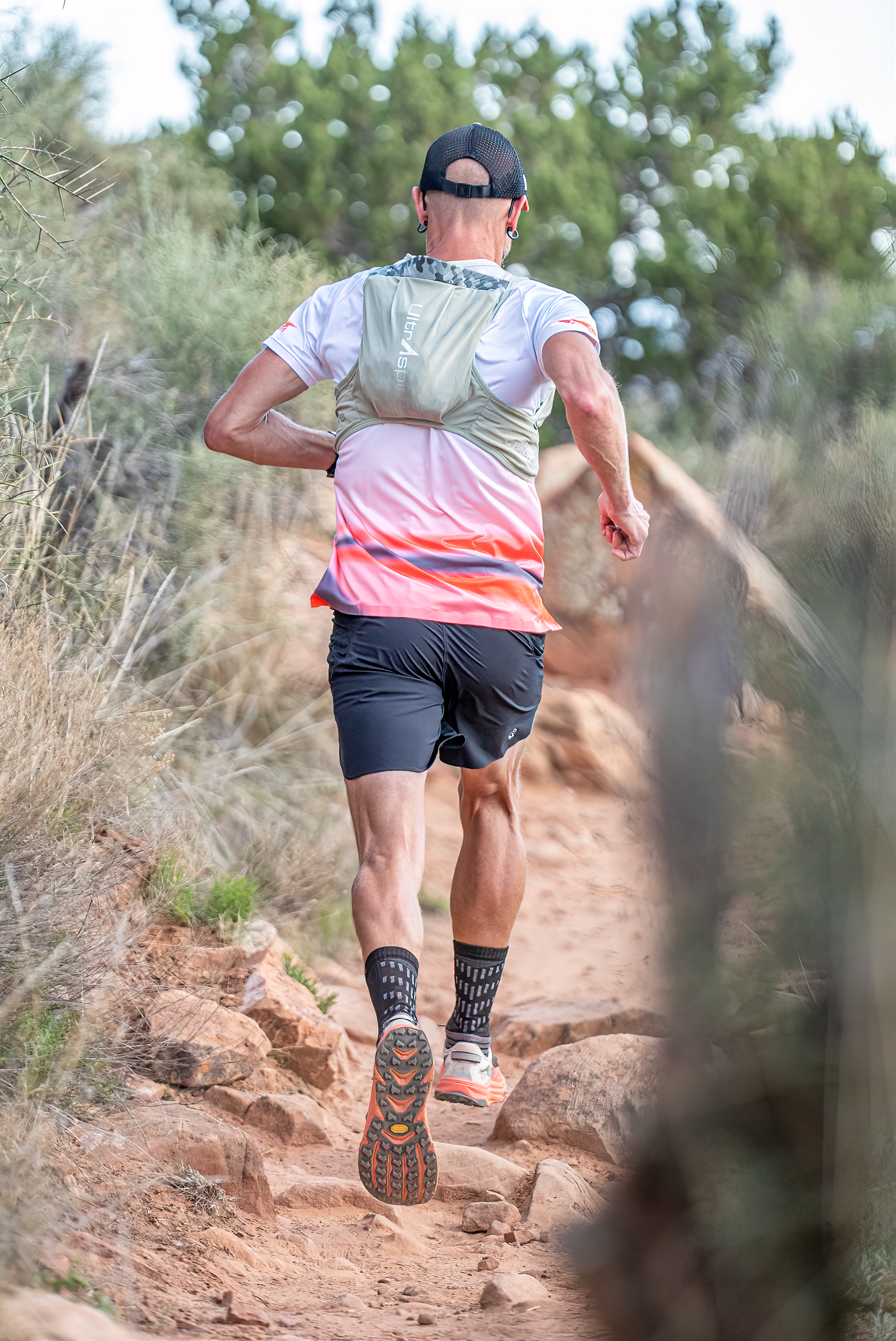 Bronco Race Vest Desert Sage - Image 10